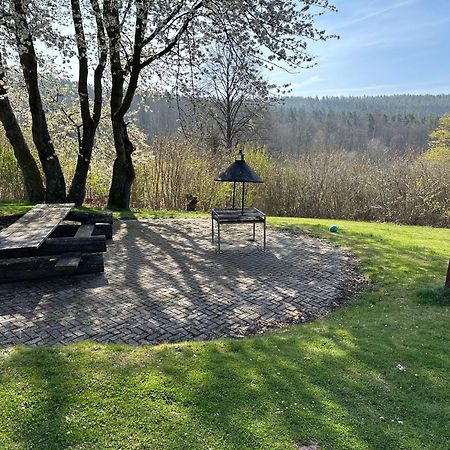 Natur Pur - Waldurlaub Im Tiny House Ronshausen Exteriör bild