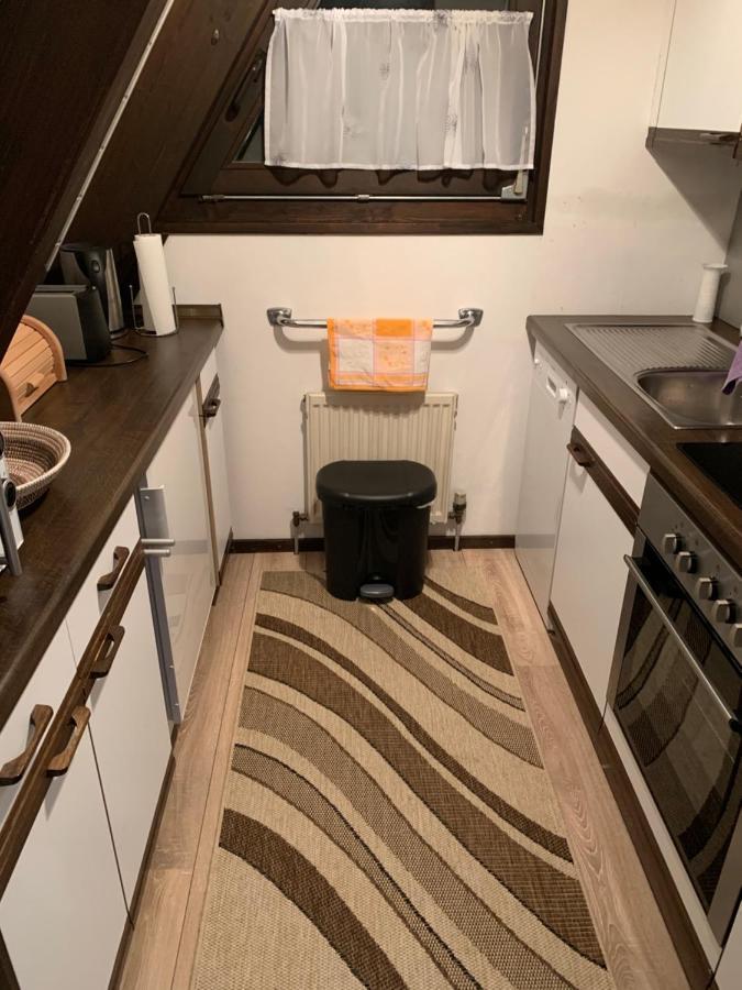 Natur Pur - Waldurlaub Im Tiny House Ronshausen Exteriör bild