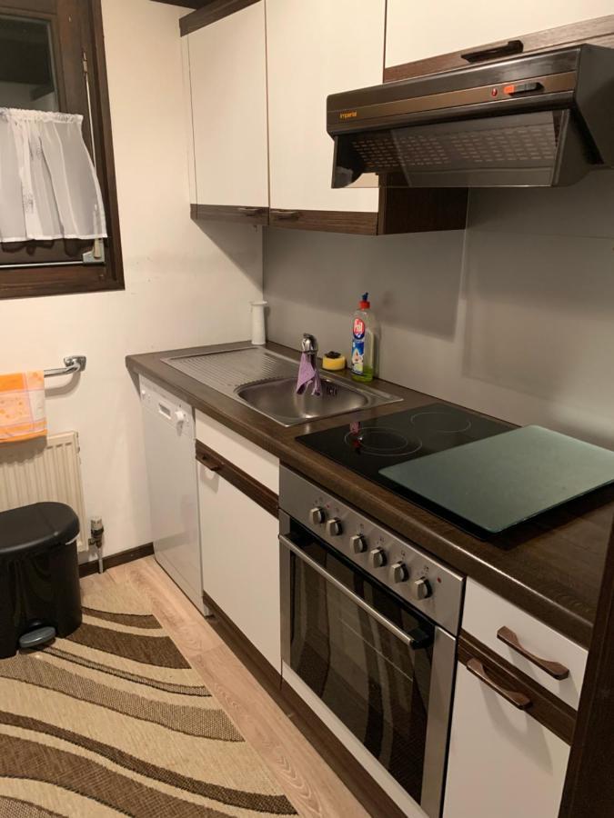 Natur Pur - Waldurlaub Im Tiny House Ronshausen Exteriör bild