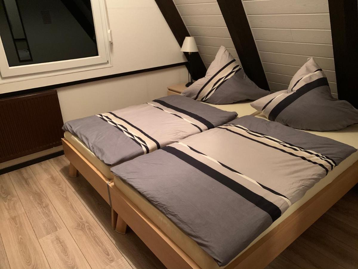 Natur Pur - Waldurlaub Im Tiny House Ronshausen Exteriör bild