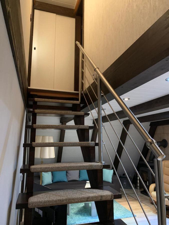Natur Pur - Waldurlaub Im Tiny House Ronshausen Exteriör bild