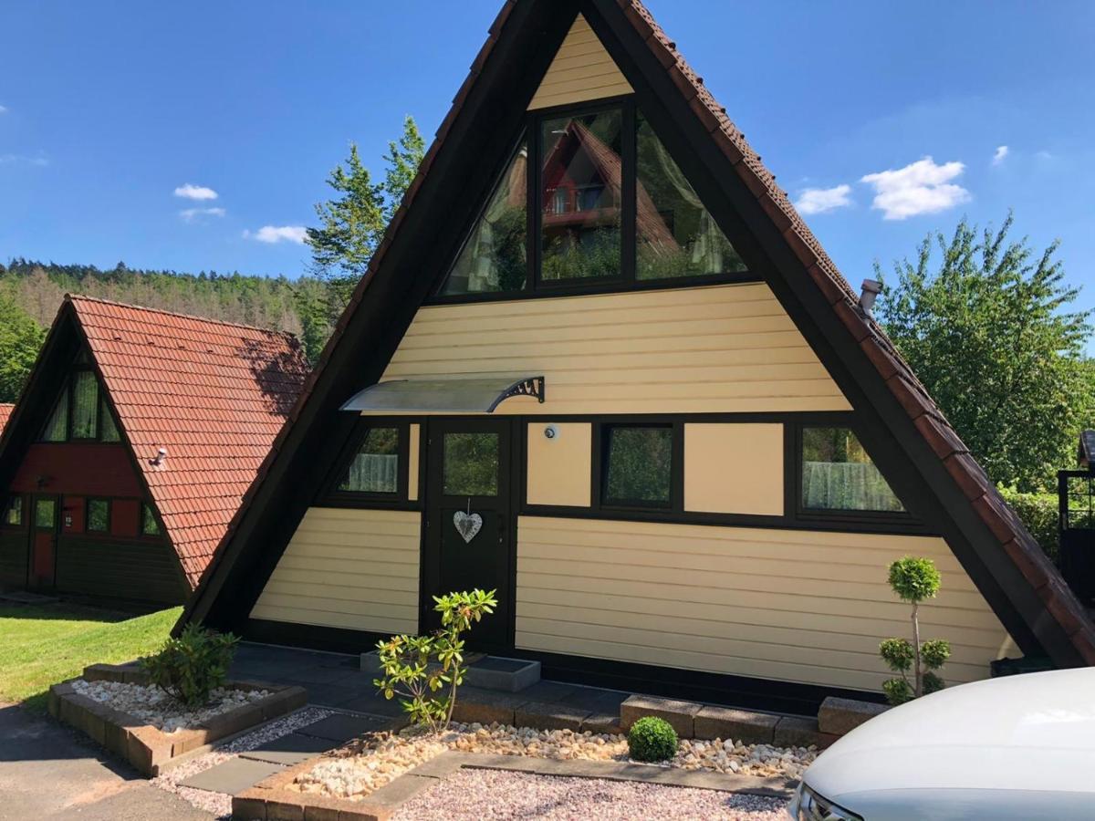 Natur Pur - Waldurlaub Im Tiny House Ronshausen Exteriör bild